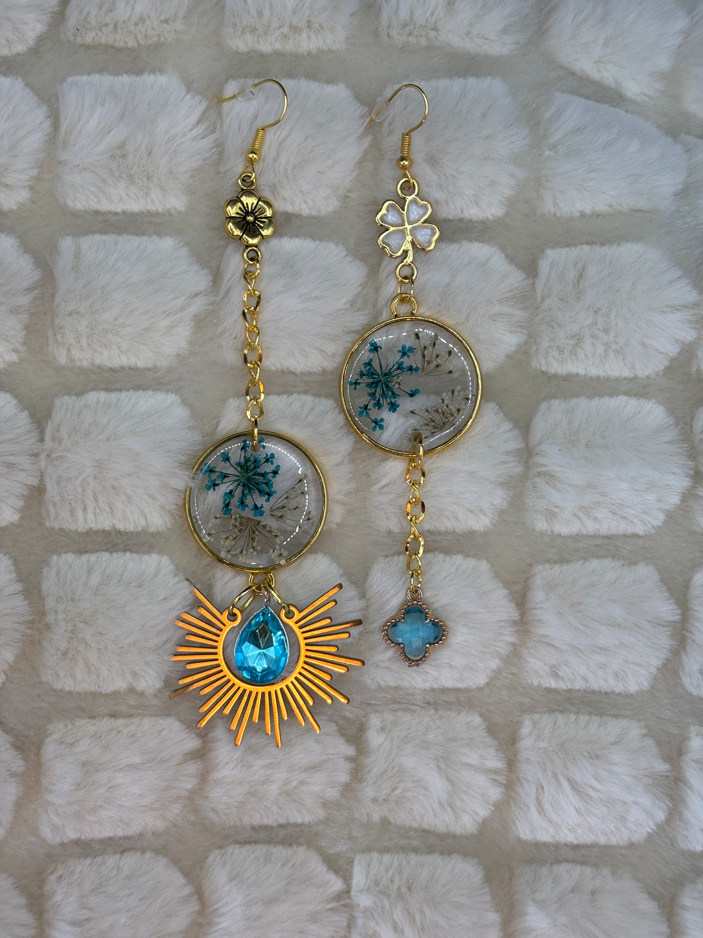 Boucles d’oreilles florale image 1