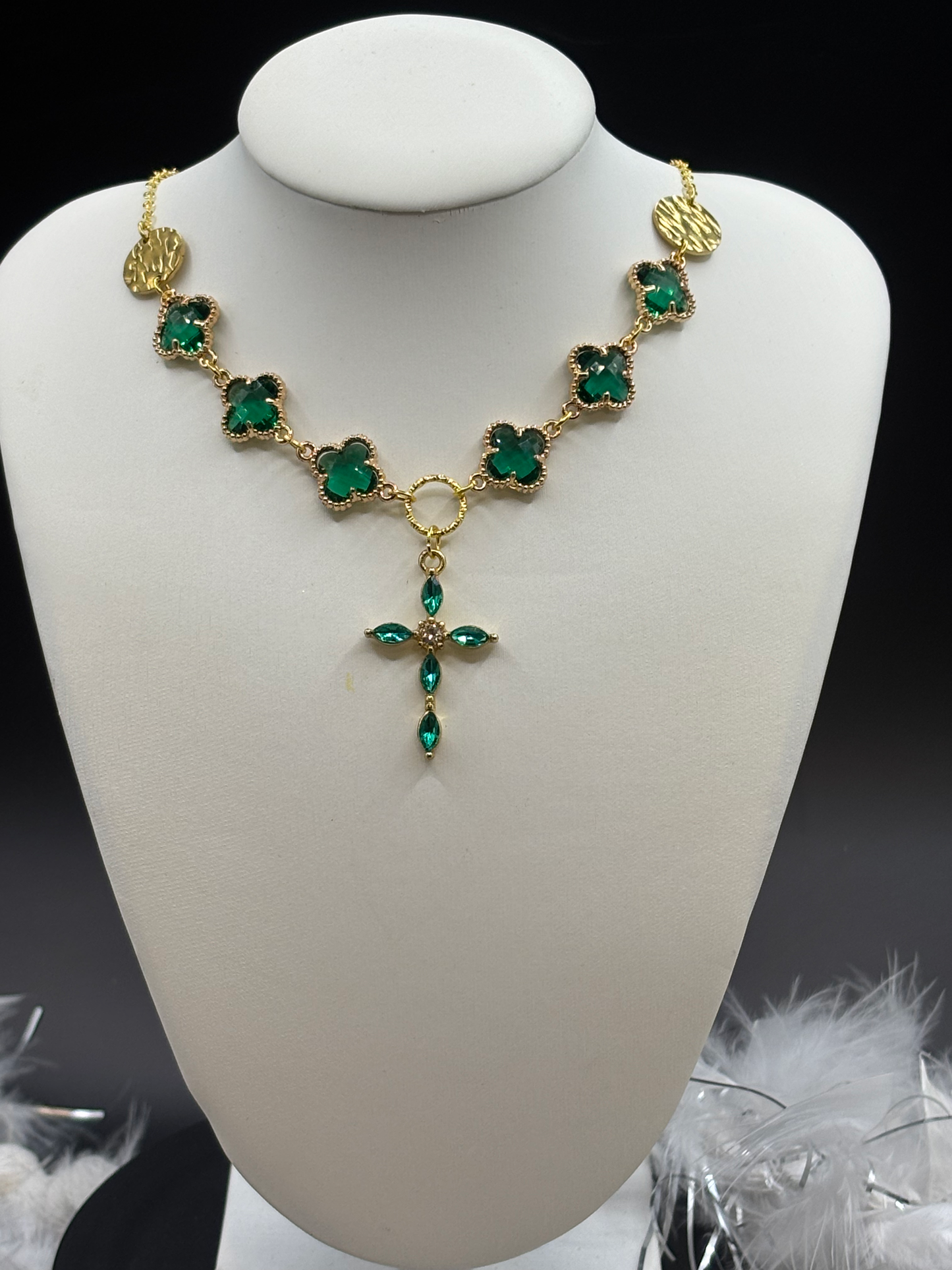 Collier, croix verte image 0