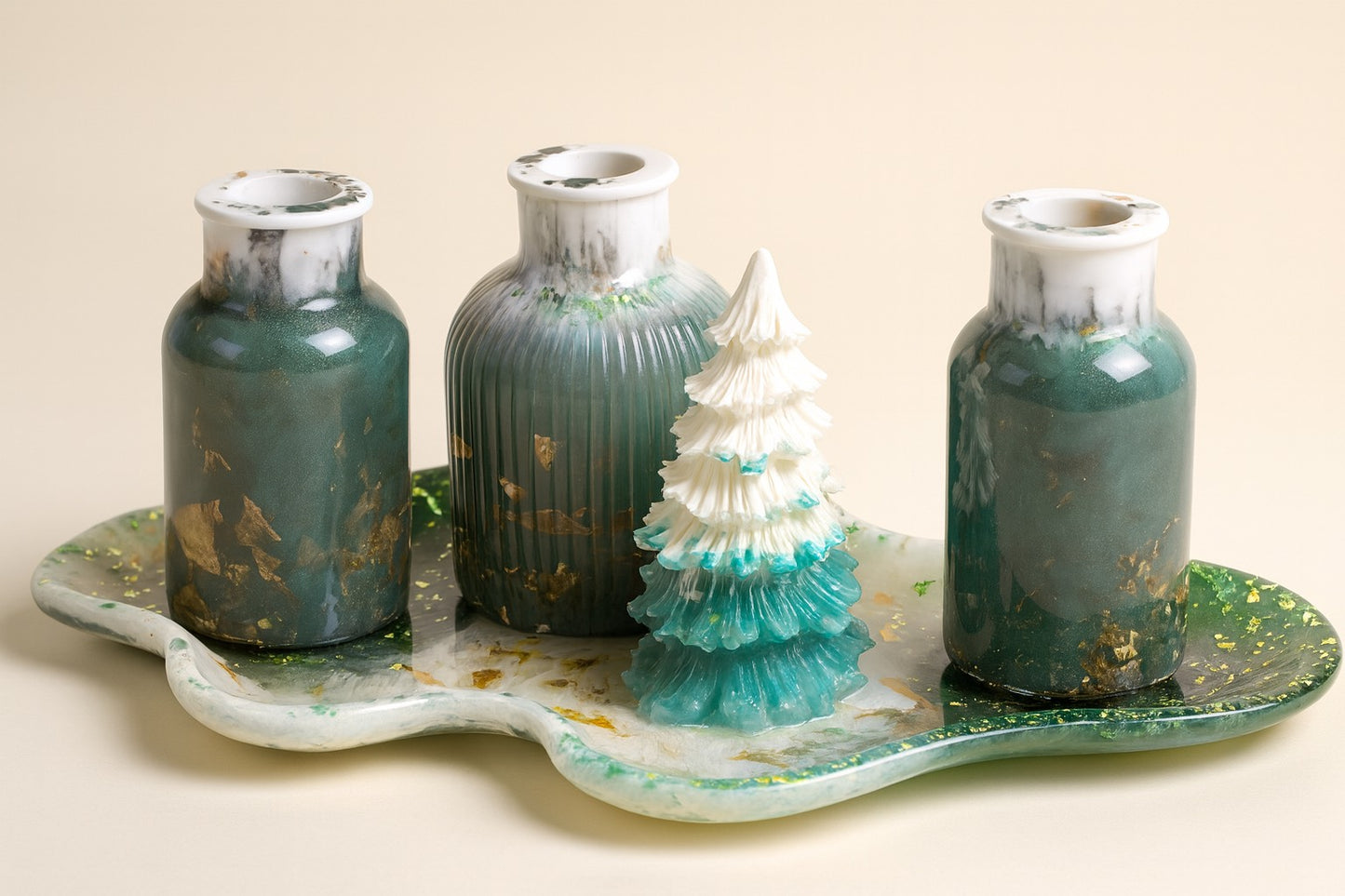 Ensemble socle et vases image 0