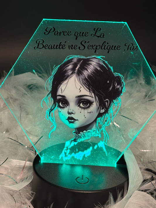 Veilleuse, fille, noir et blanc image 0